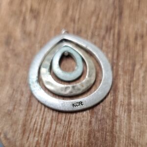 Kenneth Cole Vintage Pendant P301
